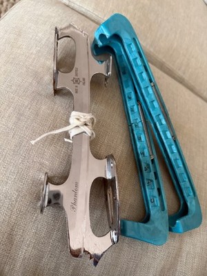 Phantom Figure Skating Blades - size 8 3/4  plus free guards!