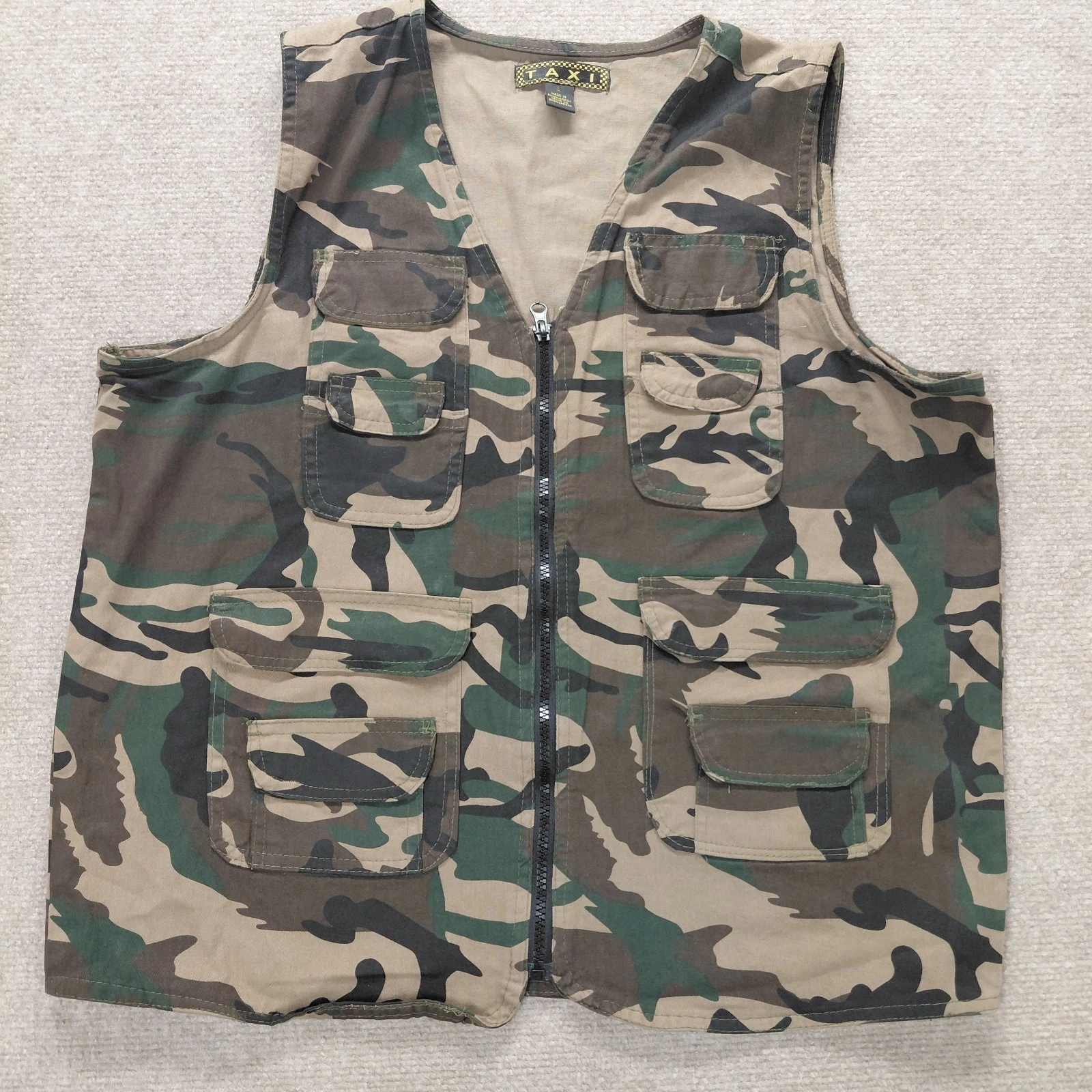 Taxi Utility Camo Game Hunting Zip Up Vest Men LARGE Ammo Flap Pockets - product detail image 1