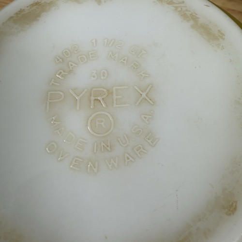 Pyrex Lot 2 Green Avocado Verde 403- 2.5 QT & 402 - 1.5 QT Mixing Bowls - Picture 5 of 7