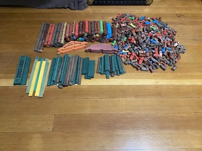 Lincoln Logs HUGE Lot Vintage TONS of Different Pieces w Colors Flat Roof 11 Lbs