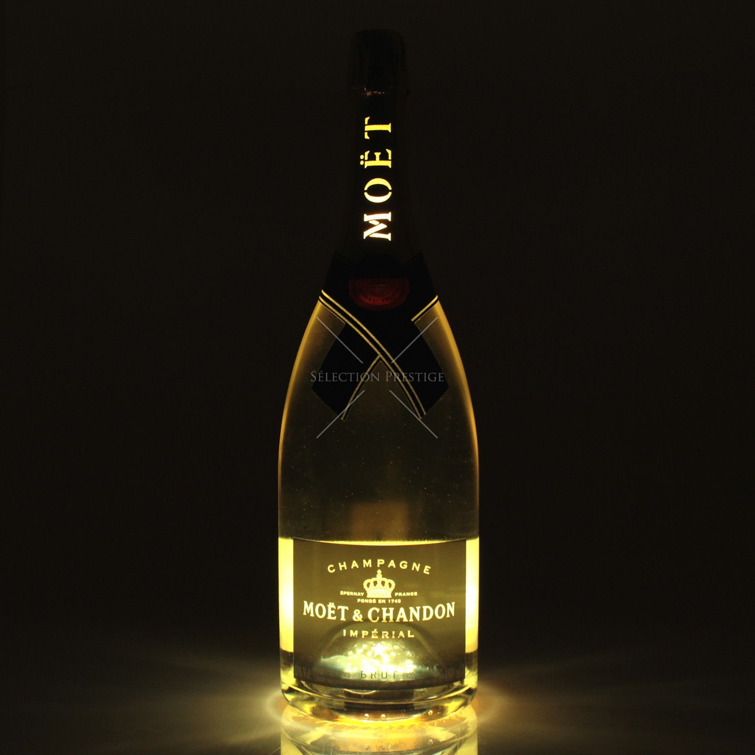 MOET ET CHANDON Brut Imperial Golden Light Up Luminous Magnum 1500ml - IT