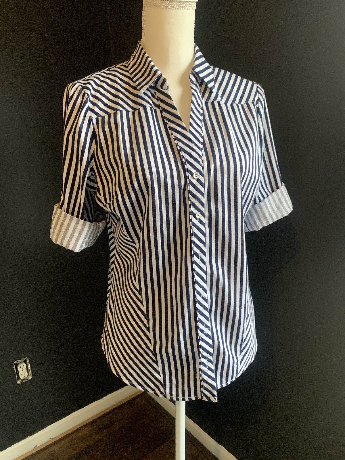 Women’s New York and Company top size Medium lp37