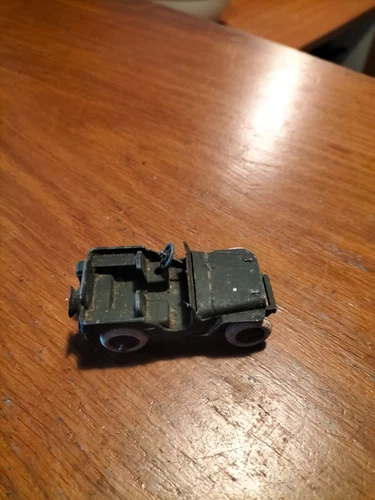 ORIGINAL MILITARY JEEP BOS DINKY TOYS MECCANO FRANCE (CHU)