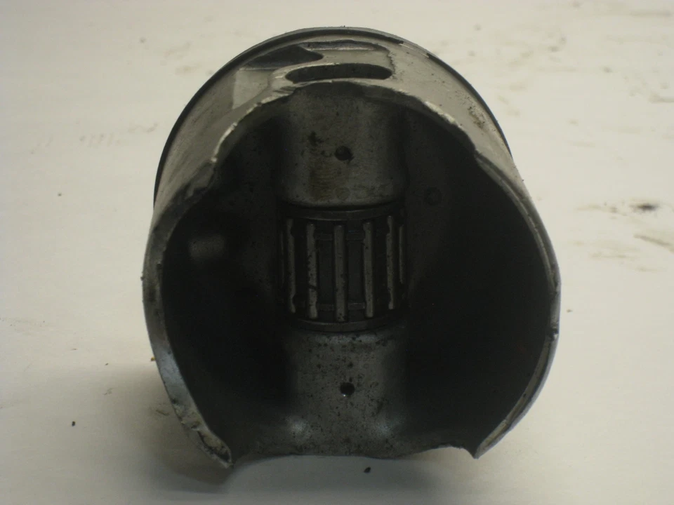 Yamaha YZ250 YZ 250 1986 motor pistón OEM Foto 2 de 4