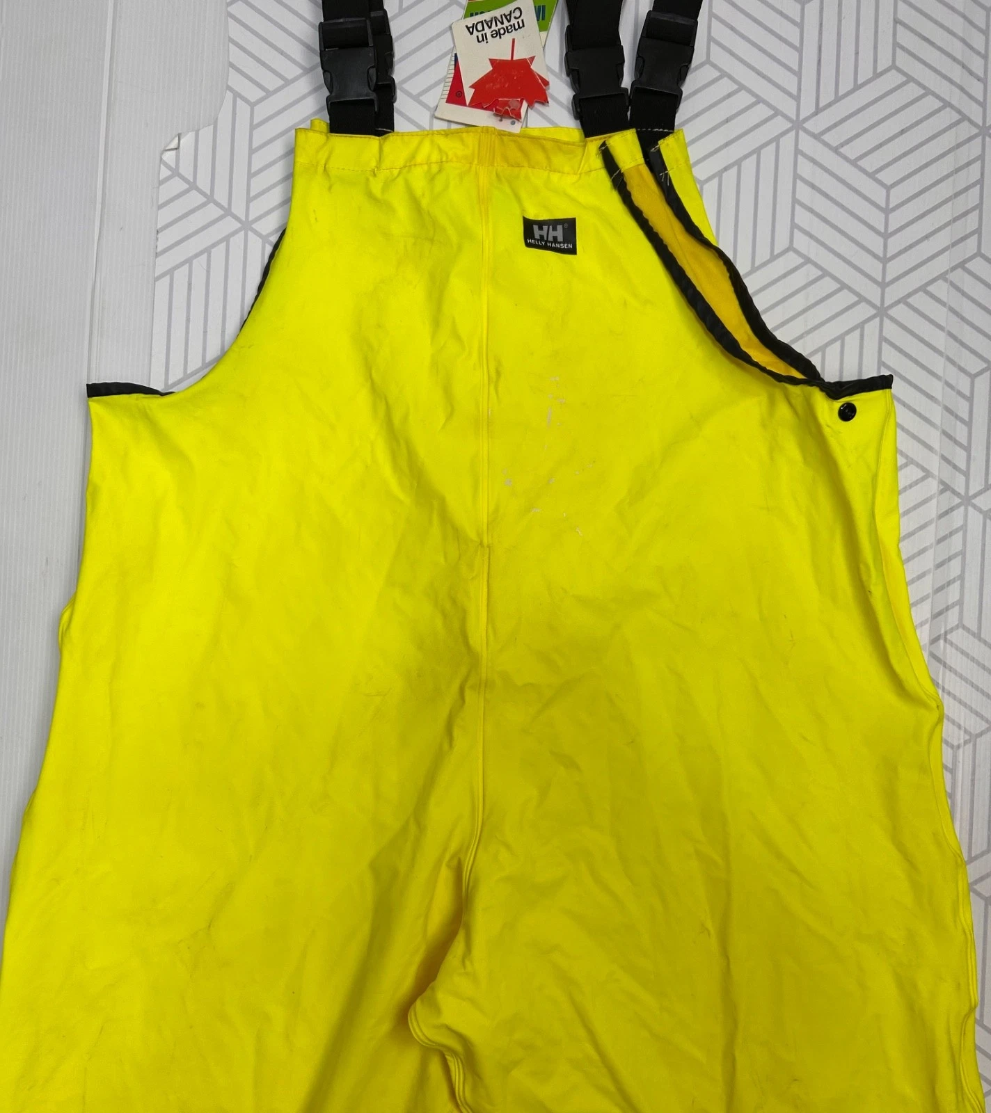 NWT Helly Hansen Canada Impertech size L Bib Work Neon Lime Waterproof Stain