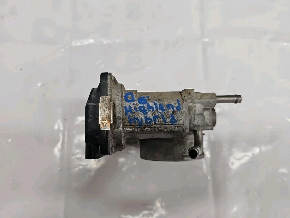 Toyota Highlander 2004-2008 Lexus RX400h carrocería del acelerador 3,3 L OEM 22030-20060 Foto 2 de 4