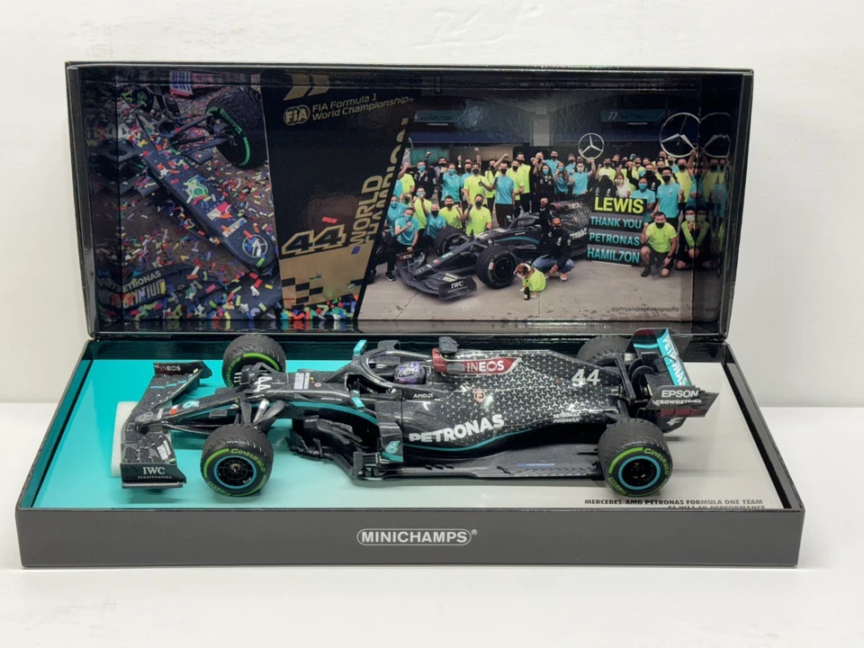 Minichamps 1/18 Mercedes F1 W11 Lewis Hamilton 2020 7x World Champion Box Set - Image 3 of 4