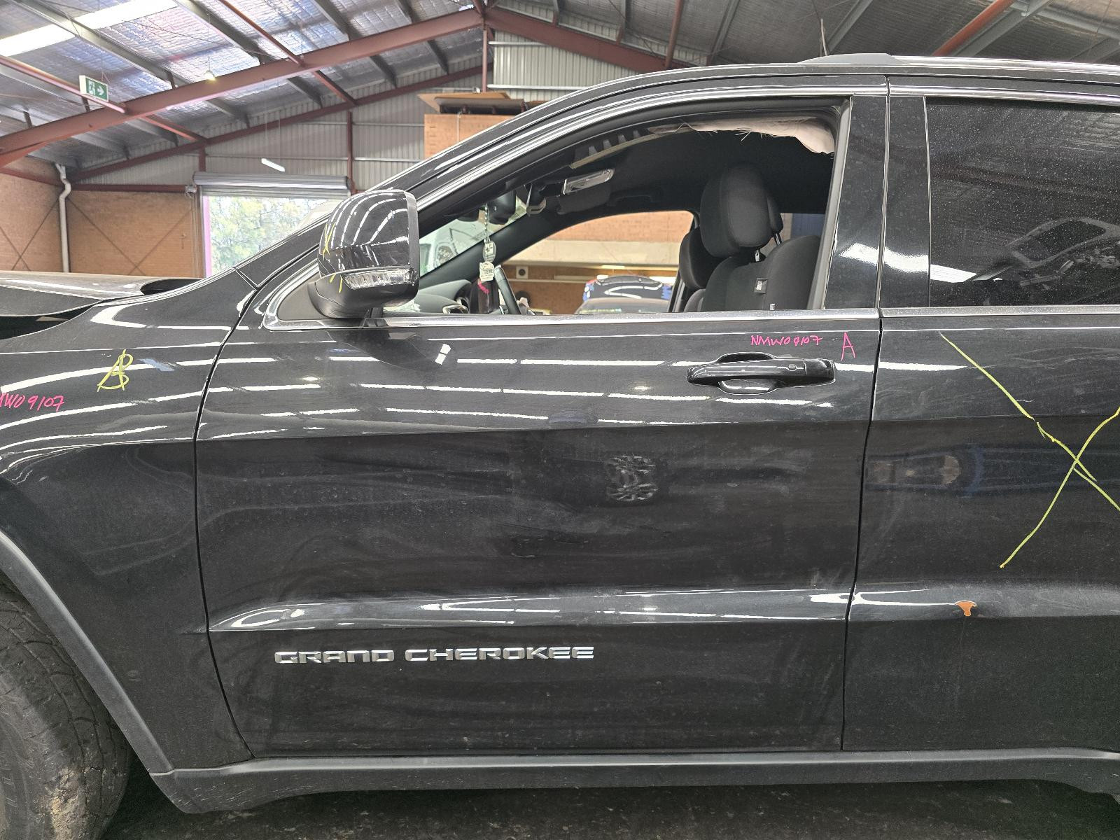 2015 Jeep Grandcherokee TAILGATE SHELL W/ REVERSE CAMERA BLACK 04/2013-02/2022 765324 image 8