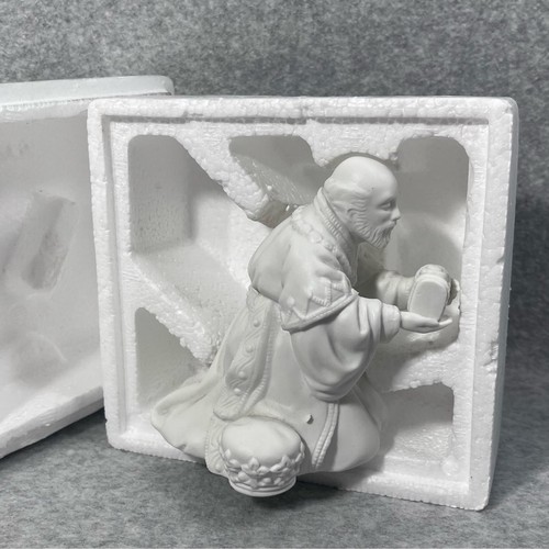 Avon Nativity The Magi Melchior Porcelain Figurine Collectibles 1982 In Box - Picture 5 of 12
