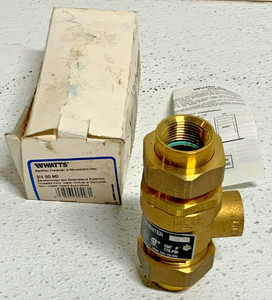 Watts 3/4" 9D M2 Backflow Preventer Dual Check Valve w/ Atmospheric Vent 242B