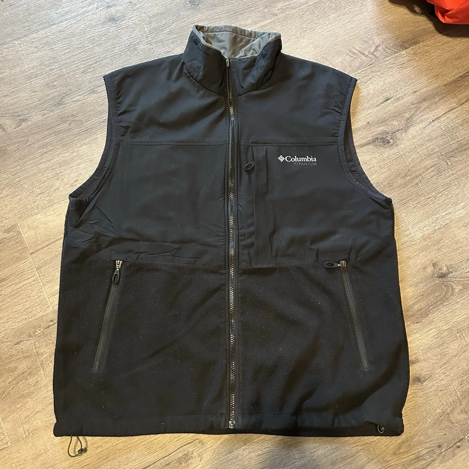 Columbia Men’s Titanium Ascender II Softshell Fleece Lined Vest Size XL