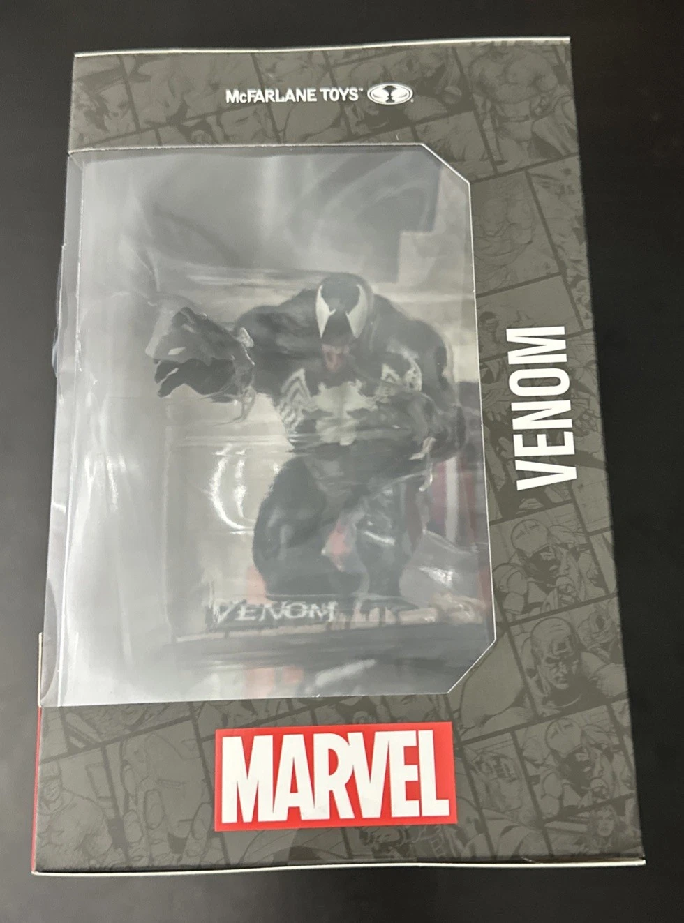 McFarlane Marvel Venom Statue, The Amazing Spider-Man #316, Cracked Case Plastic - product detail image 4