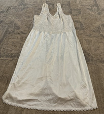 Vtg Warner's Perfect Measure Women's Nylon Full Slip Ivory White Sz 34 55703