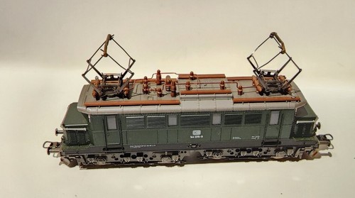 Roco HO DB E144 Electric Locomotive - Picture 2 of 9