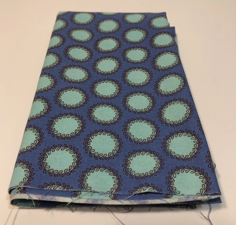 Amy Butler Soul Bloss Laurel Lunares Azul Raro AB-61 42x36 Tela Acolchado Corte Foto 2 de 4