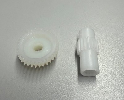 Kodak Carousel 4400 Slide Projector Focus Gear Repair Kit FM Gear + Spur Gear