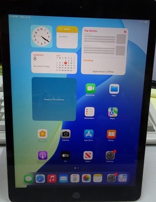 Apple iPad 7th Gen 32GB Wi-Fi ONLY Tablet Factory Reset Yellow Hue Screen