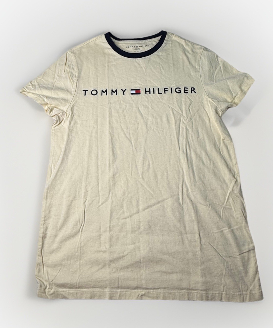 Tommy Hilfiger Women’s Yellow Short Sleeve T-Shirt Sz XS Casual Comfort