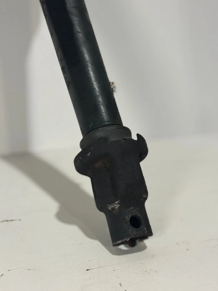 GMC/CHEVY C/K 2500 3500 1988-1994 EJE DE DIRECCIÓN SUBURBANO USADO Foto 2 de 4