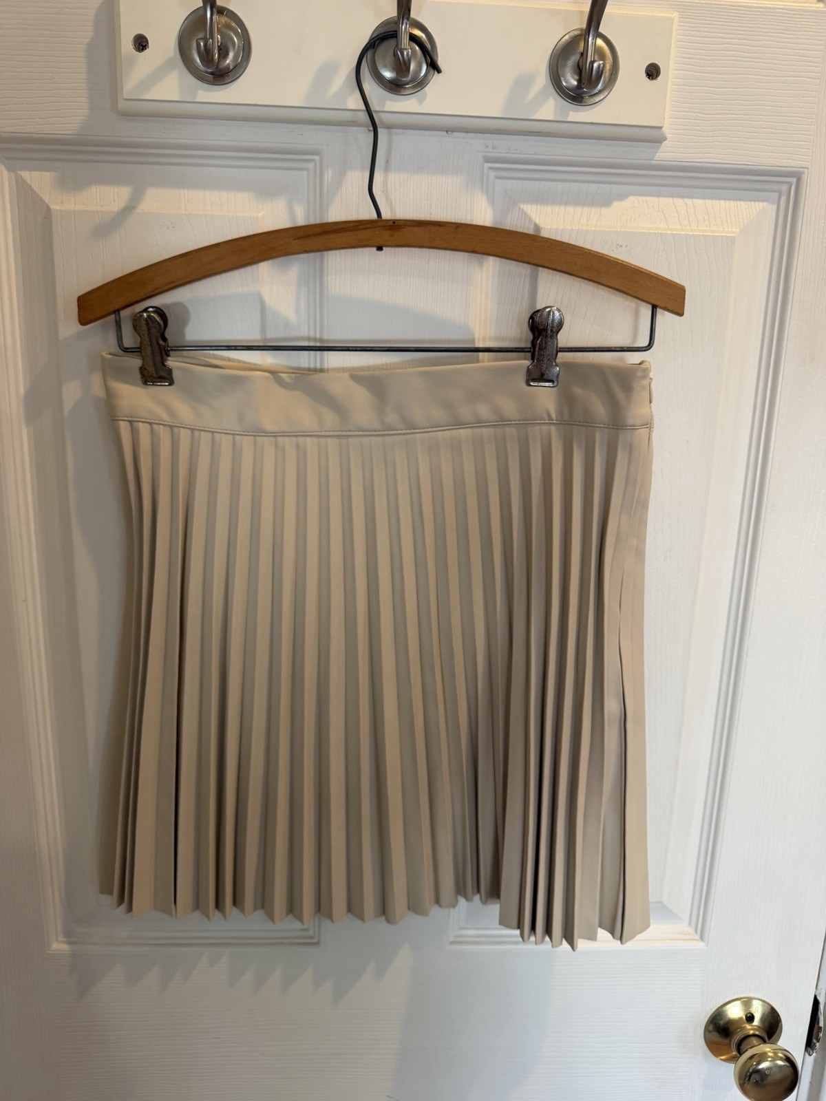 Lulus Pleated Short Skirt Beige Women's Size M Regular Solid Pattern Stylish