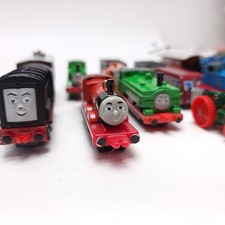 Lot of 17 ERTL Thomas The Tank Engine  Friends Diecast Metal Train Cars Vintage