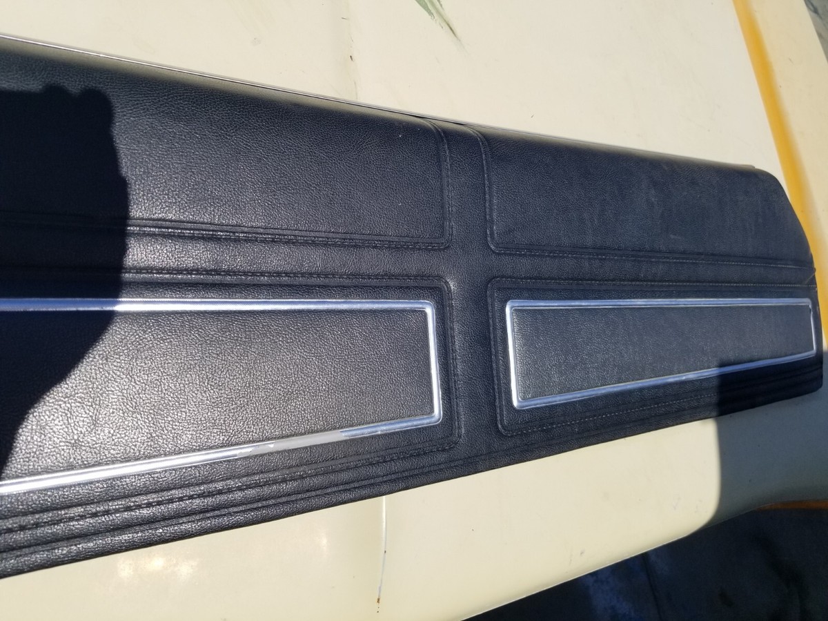 1971 PLYMOUTH ROAD RUNNER ORIGINAL BLACK CHARCOAL UPPER LEFT FRONT