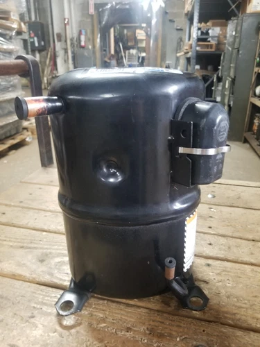 TECUMSEH AWA9490ZXG (AW616TT-128-A4) 9,000 BTU 1.25HP 460V 3PH 60HZ R-404A MED.