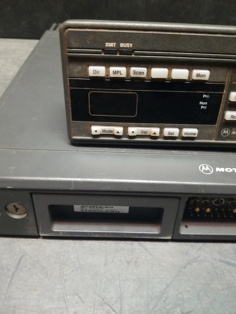Motorola Maratrac RF T81XTA7TA7BK Low Band 42 - 50mhz Mobile