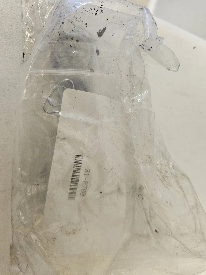 Manivela de ventana interior cromada para camioneta Chevy y GMC 67-72 con perilla negra individual Foto 3 de 4