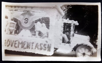 1927 Sheboygan Parade North Side Improvement Assn. Float Photo B&W Snapshot