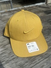 Nike Sb Just Do It Swish SnapBack Cap / Yellow / New With Tags