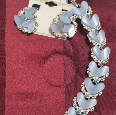 BSK Vintage Jewelry Set Blue Glass Heart Bracelet Clip-On Earrings