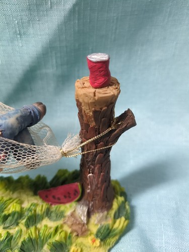 Vintage Sleeping Farmer Pig In Hammock Resin Figurine Farm Animal Decor Green - Picture 10 of 22