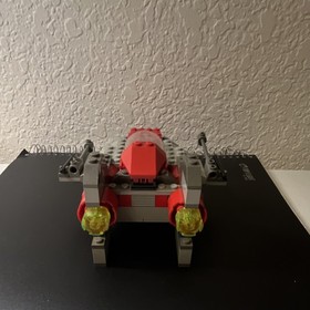 Vintage Lego 7134 A-Wing Fighter  with Pilot 