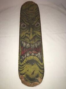 Featured image of post Vintage Santa Cruz Skateboard Decks Only 100 of the heroin decks were made due to strict licensing by santa cruz