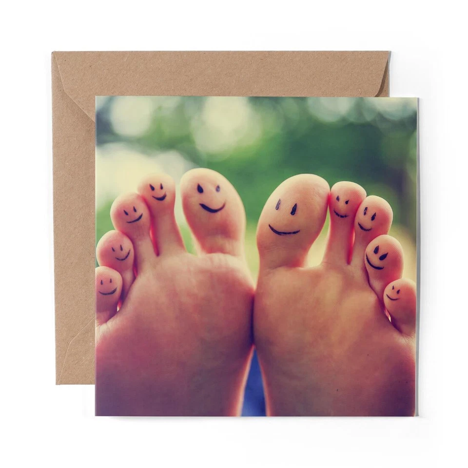 DV DESIGN 1 x Blank Greeting Card Funny Feet Foot Joke Cute #50969
