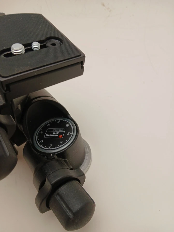 Manfrotto 410 a 3-Way, Geared Pan-and-Tilt Head with 410PL Quick Release Plate - Image 2 of 4