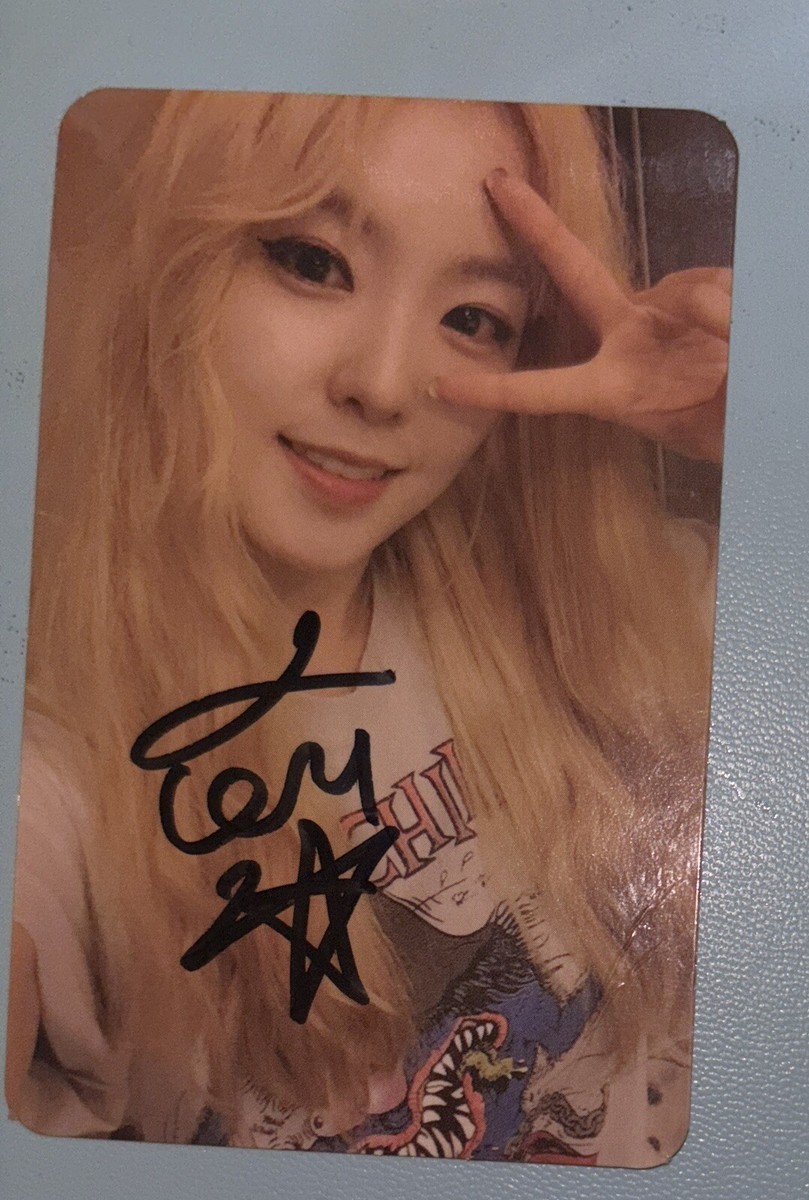Red Velvet [Ice Cream Cake] IRENE Autographed Signed Photocard PC