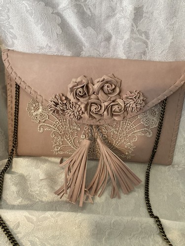 Charming Charlie Mauve Lace & 3D Flowers Clutch /Shoulderbag Handbag New - Picture 7 of 8