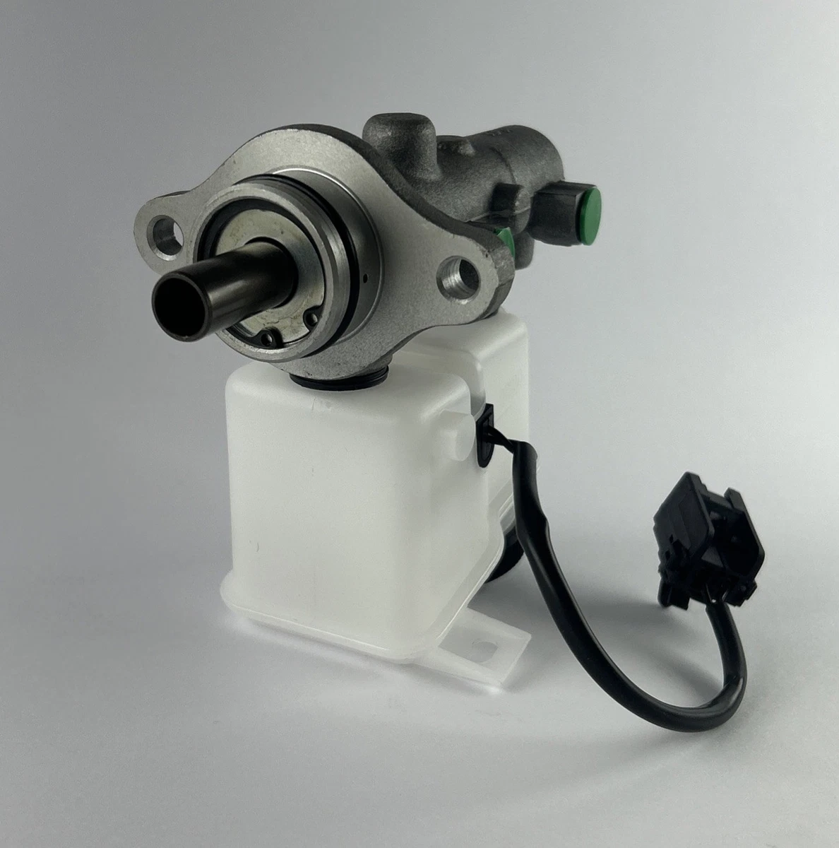 Carquest Wearever MCA390109 Brake Master Cylinder With Reservoir 0.938 Bore photo 2