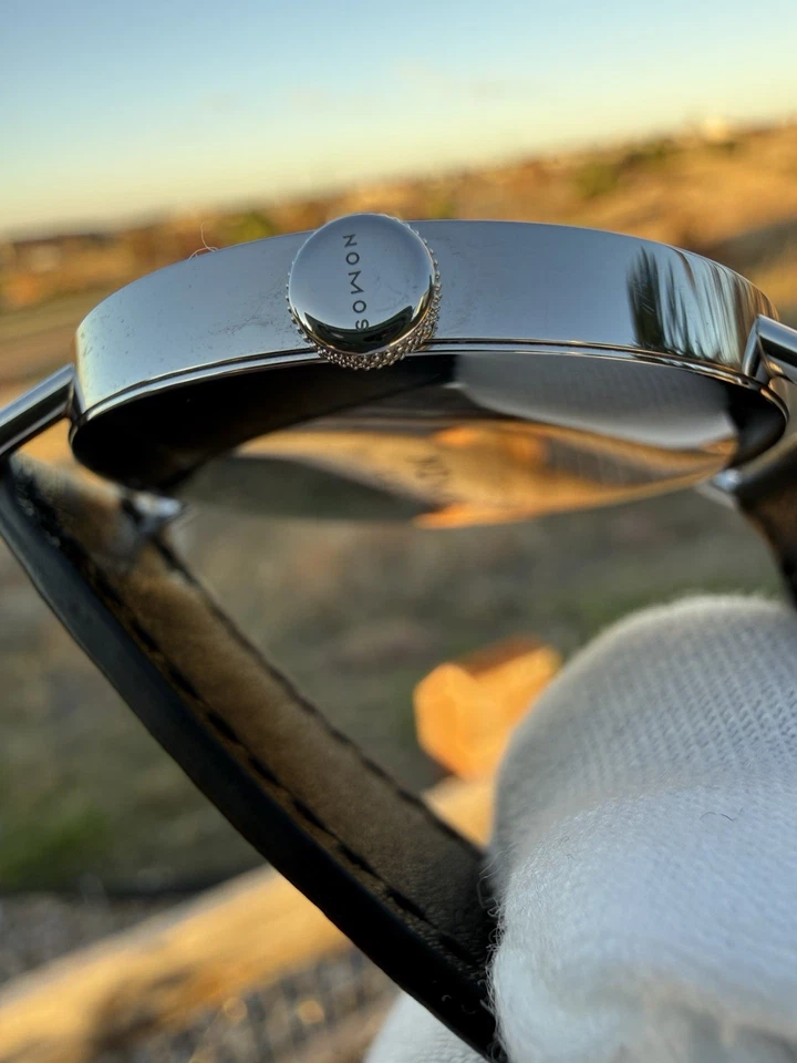 Nomos Metro 38 (Ref. 1112 / 5356) - Juego completo - Excelente estado Foto 3 de 4