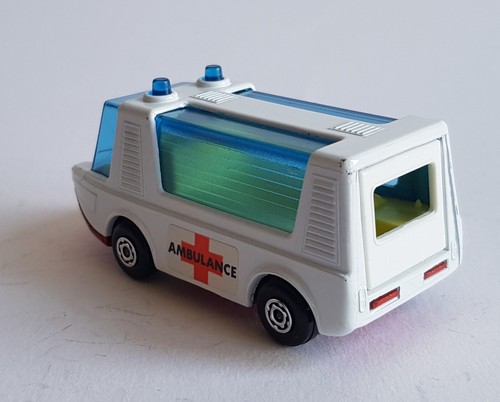 Matchbox Superfast 46, Stretcha Fetcha Ambulanza, Francese Script Box Vvn Mint - Foto 3 di 13