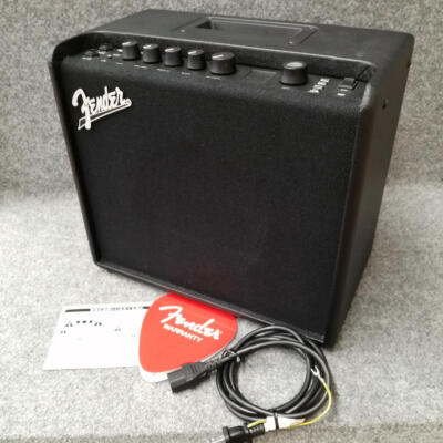 Fender MUSTANG LT25 Gitarre Verstärker Aus Japan