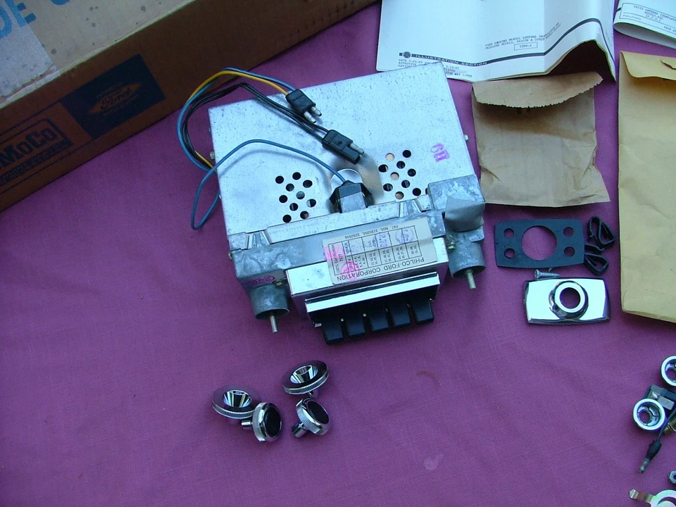 1968 Ford Falcon, Comet, Fairlane AM radio kit, NOS! C8DZ-18805-AA2 - Image 3 of 4