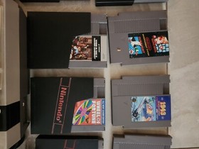 Nintendo NES Console 2 Controllers Zapper &bull; 20 Games Cleaner  Adapter Huge Lot