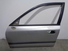 Porte avant et accessoires Mitsubishi CARISMA