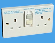 Schneider RCD Socket White 13A Latching 30mA Moulded Double Twin Socket outlet
