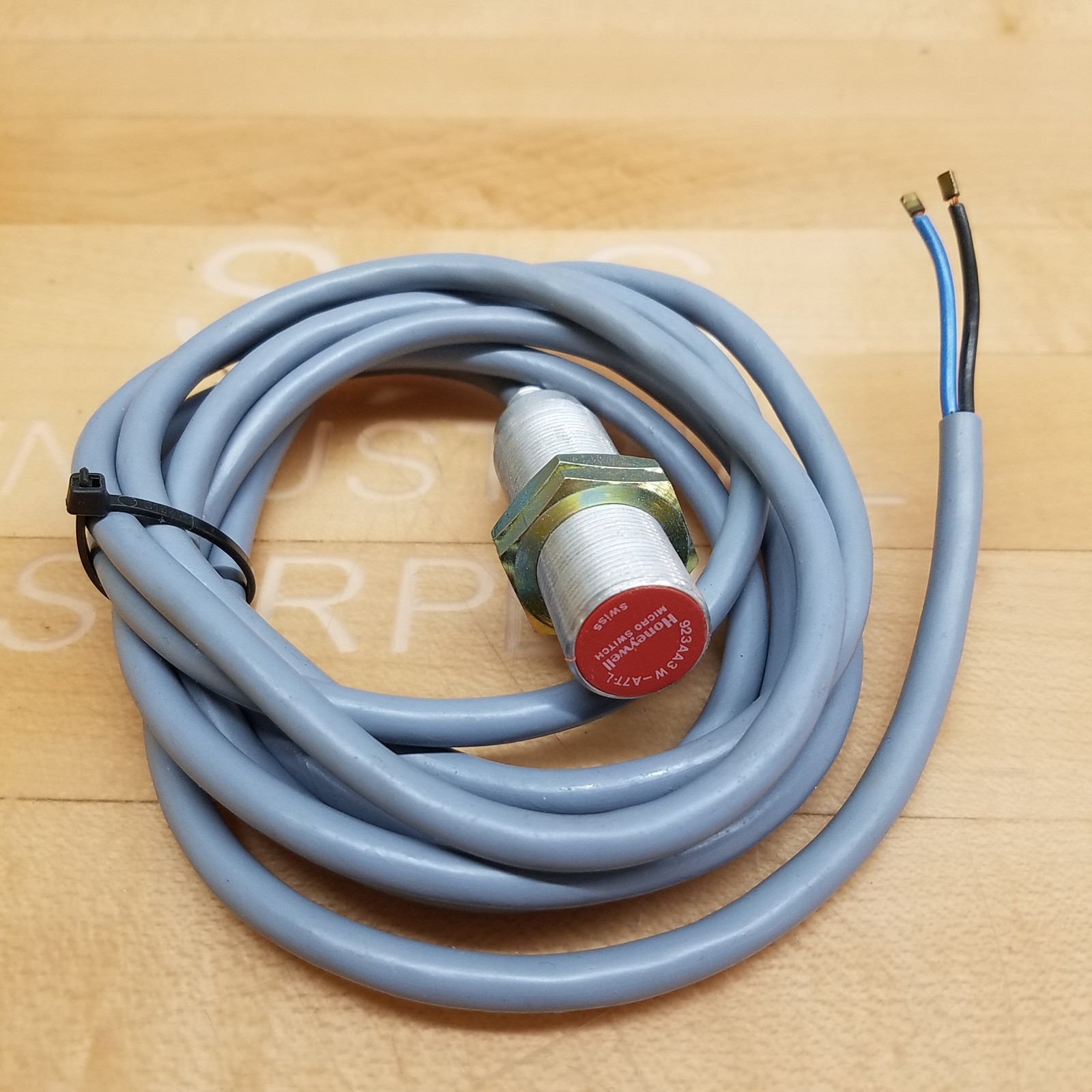 Honeywell 923AA3W-A7T-L Micro Switch Proximity Sensor, 20-260Vac - USED