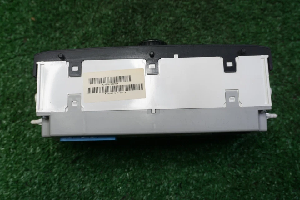 2012 HONDA PILOT AC Control OEM 24206210008 - Image 4 of 4