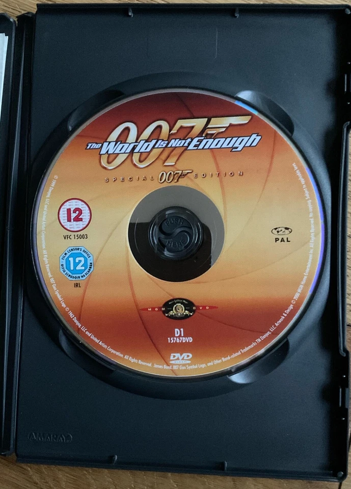The World Is Not Enough 007 (DVD 2003) SPECIAL EDITION with inlay booklets - Image 2 of 4